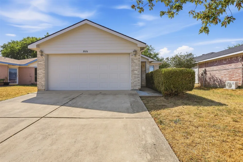 10616 Shadywood Drive Fort Worth, TX 76140