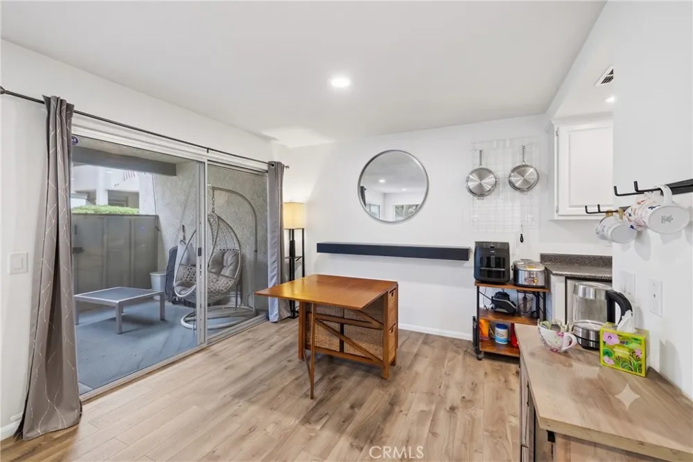 1346 E Hillcrest #40 Thousand Oaks, CA 91362