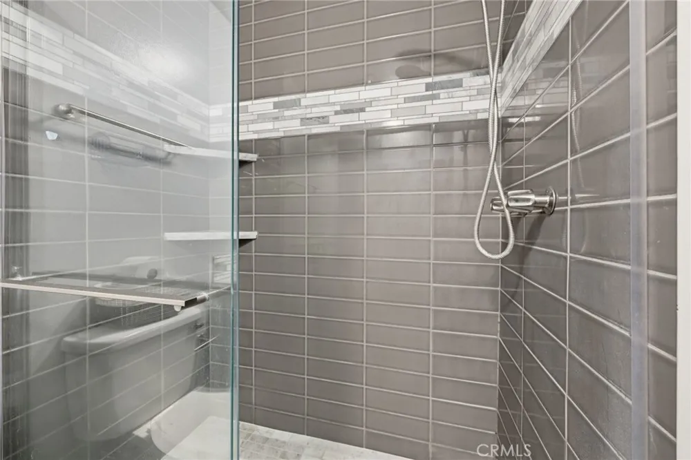 1346 E Hillcrest #40 Thousand Oaks, CA 91362