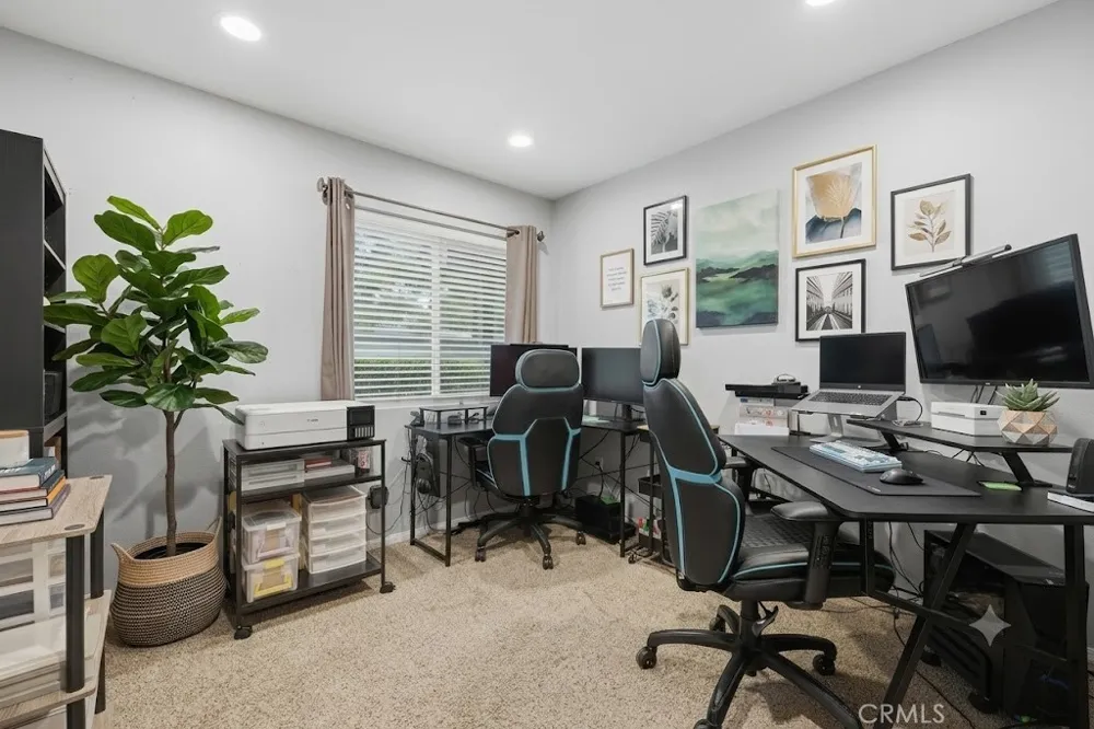 1346 E Hillcrest #40 Thousand Oaks, CA 91362