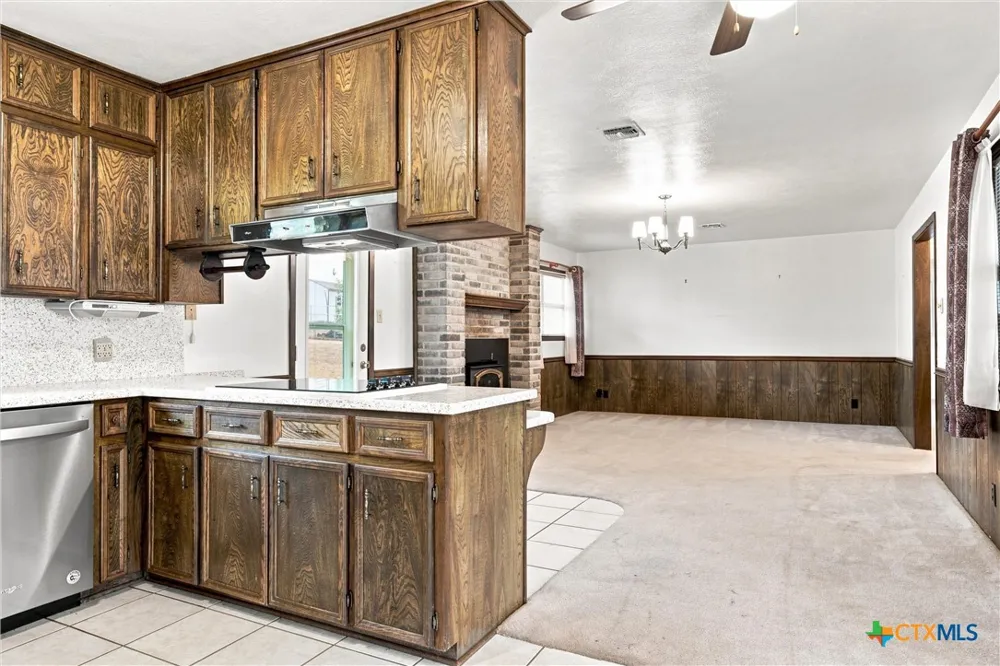 484 Thompson Road Troy, TX 76579