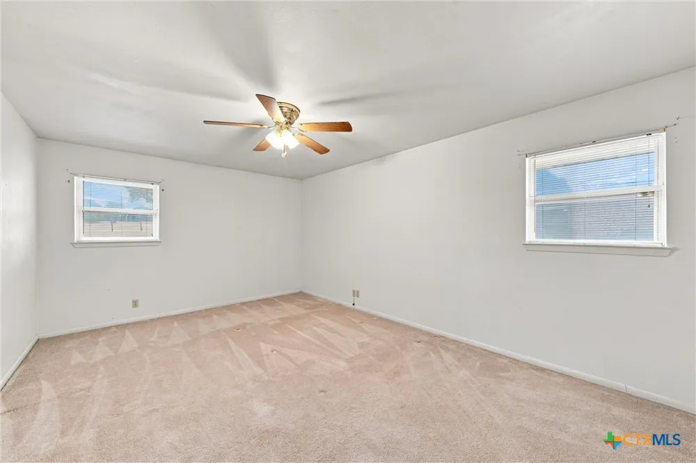 484 Thompson Road Troy, TX 76579