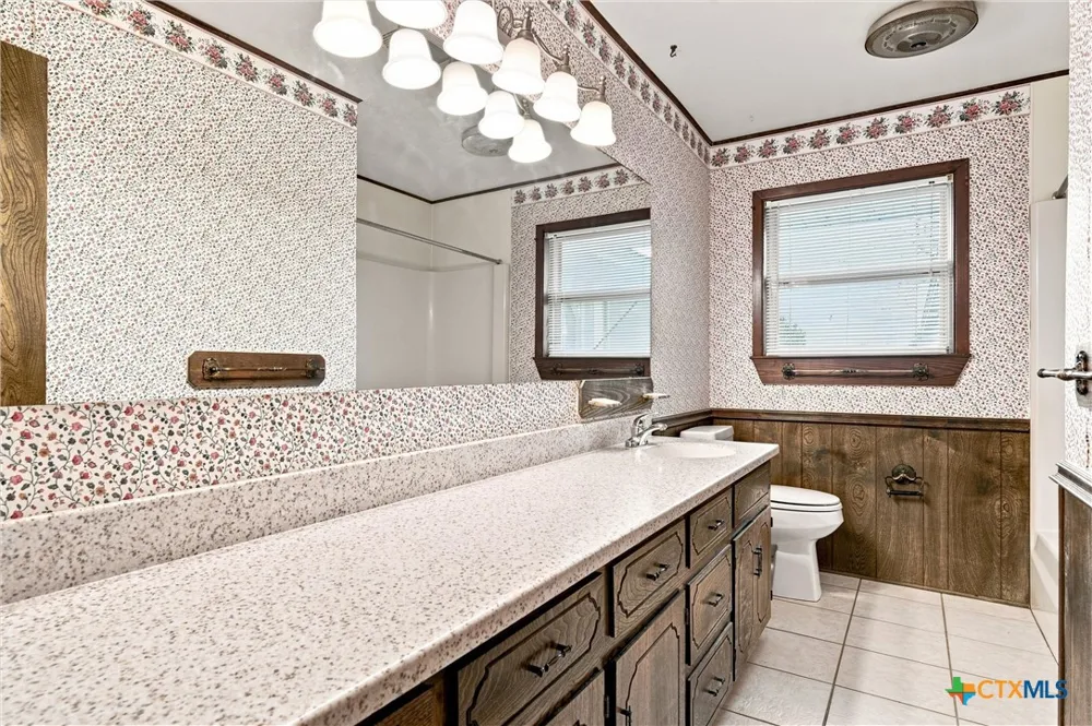 484 Thompson Road Troy, TX 76579