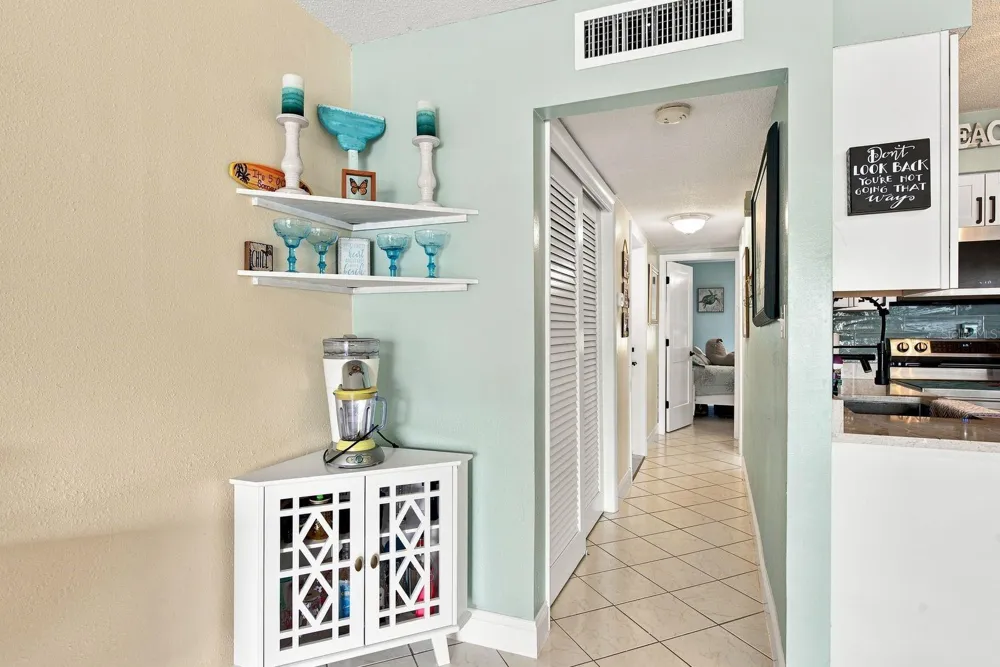 593 WESTWINDS DRIVE #593 Palm Harbor, FL 34683
