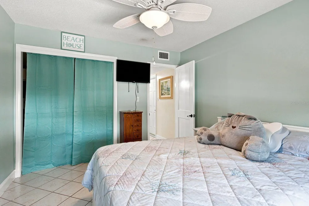 593 WESTWINDS DRIVE #593 Palm Harbor, FL 34683