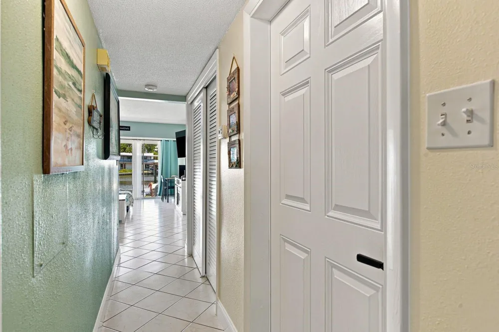593 WESTWINDS DRIVE #593 Palm Harbor, FL 34683