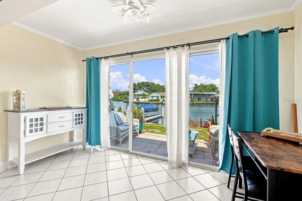 593 WESTWINDS DRIVE #593 Palm Harbor, FL 34683