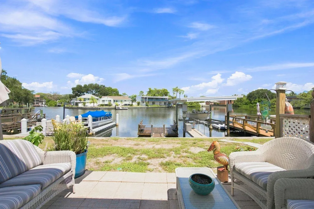 593 WESTWINDS DRIVE #593 Palm Harbor, FL 34683