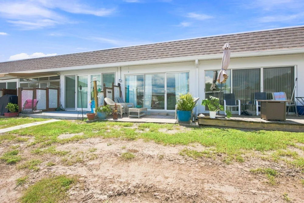 593 WESTWINDS DRIVE #593 Palm Harbor, FL 34683