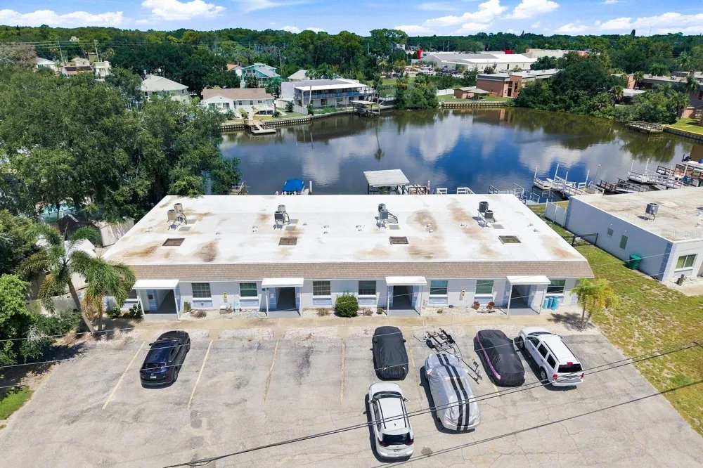 593 WESTWINDS DRIVE #593 Palm Harbor, FL 34683