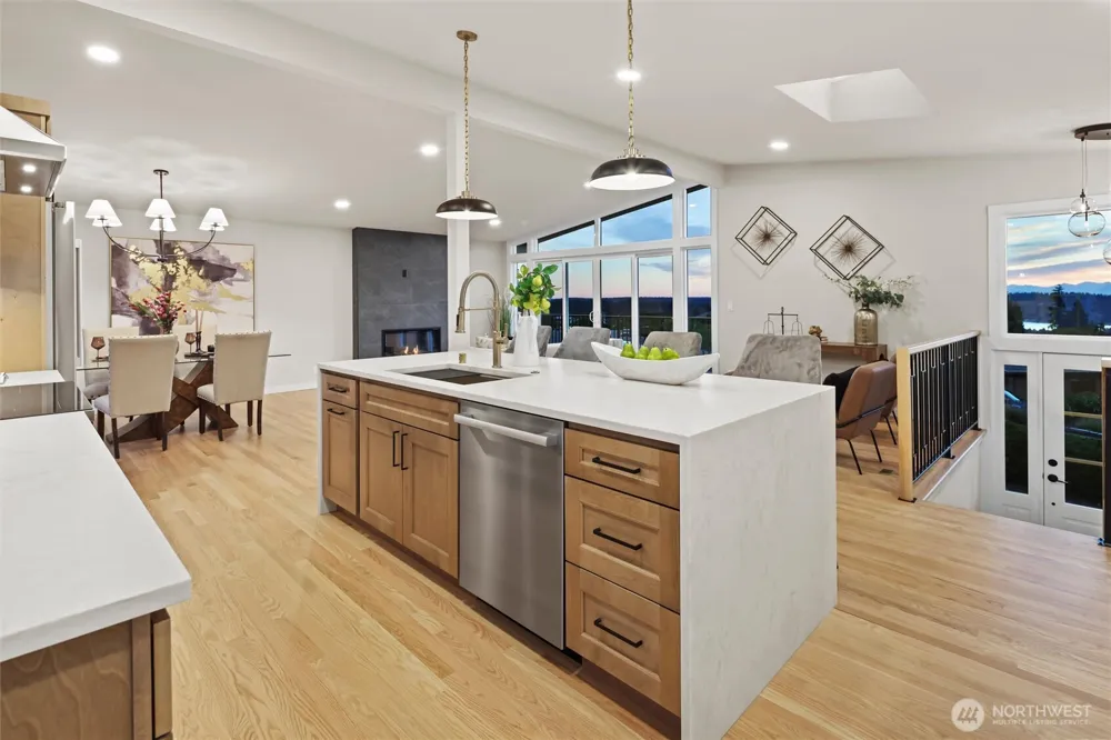 4360 Somerset Boulevard SE Bellevue, WA 98006