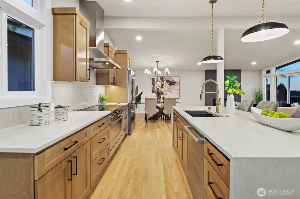 4360 Somerset Boulevard SE Bellevue, WA 98006