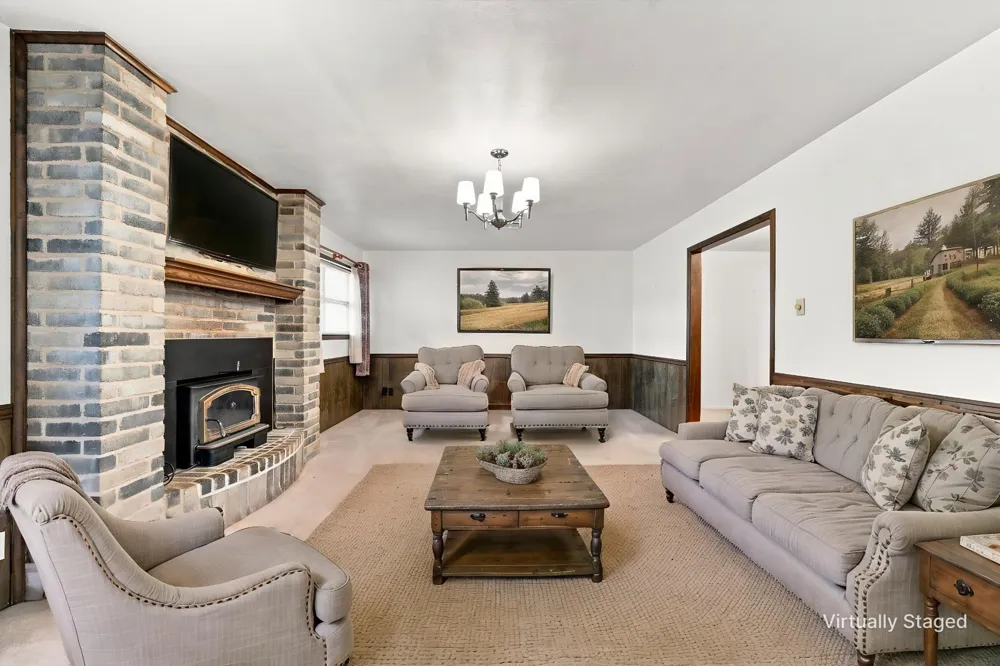 484 Thompson Road Troy, TX 76579