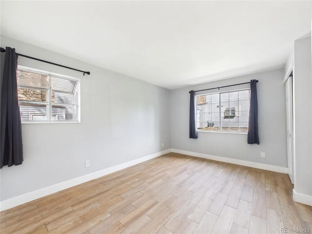 1926 S Vaughn Way #104 Aurora, CO 80014