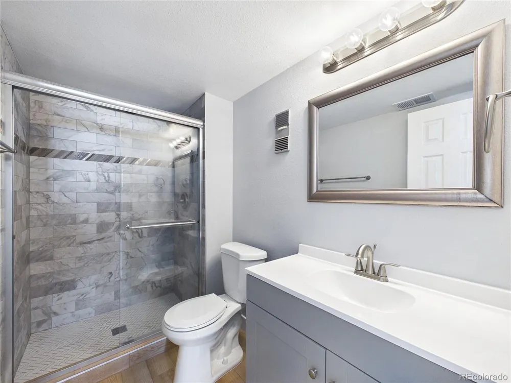 1926 S Vaughn Way #104 Aurora, CO 80014