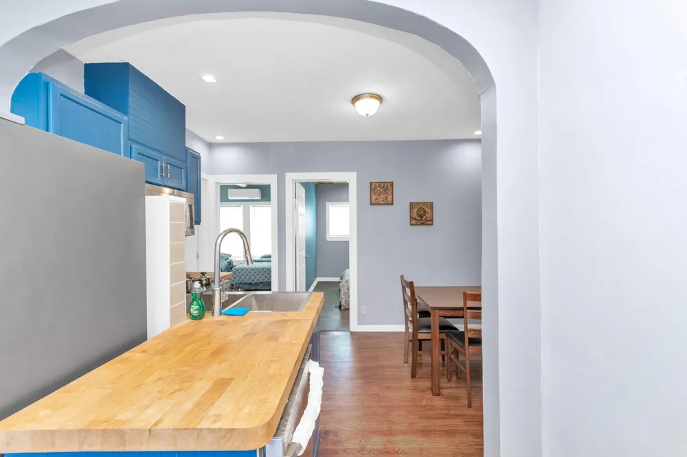 915 8th Street #1 Galveston, TX 77550