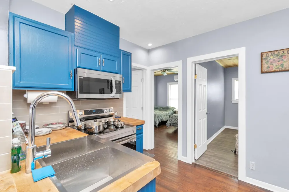 915 8th Street #1 Galveston, TX 77550