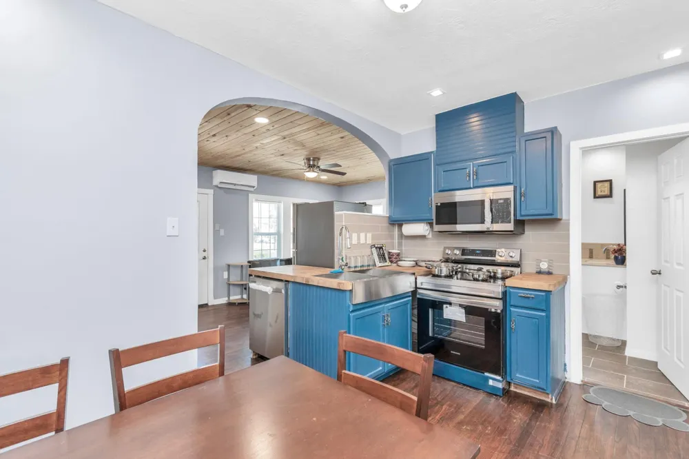 915 8th Street #1 Galveston, TX 77550