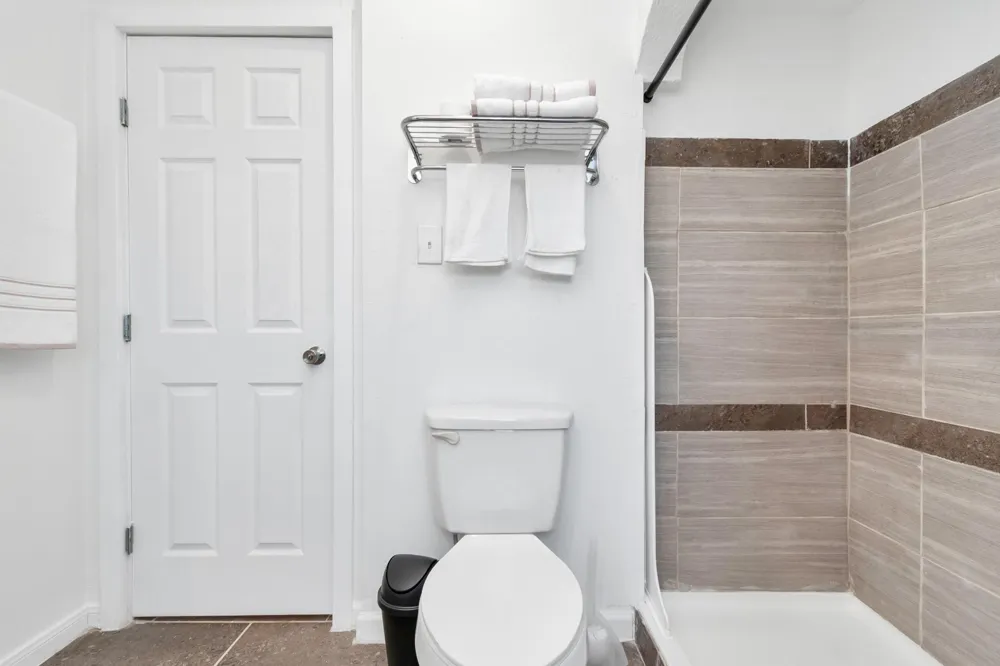 915 8th Street #1 Galveston, TX 77550