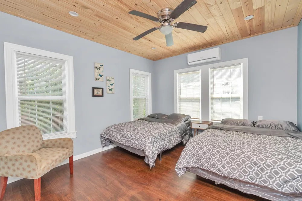 915 8th Street #1 Galveston, TX 77550