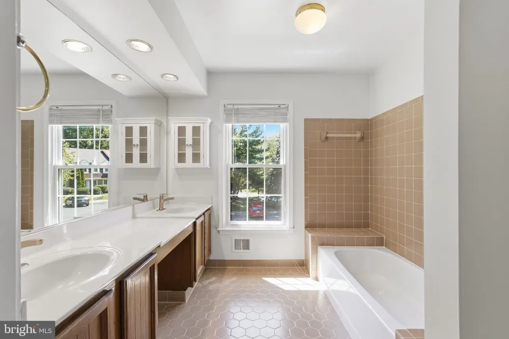 12237 TILDENWOOD DRIVE Rockville, MD 20852