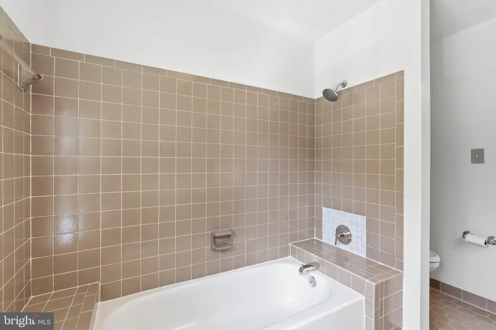 12237 TILDENWOOD DRIVE Rockville, MD 20852