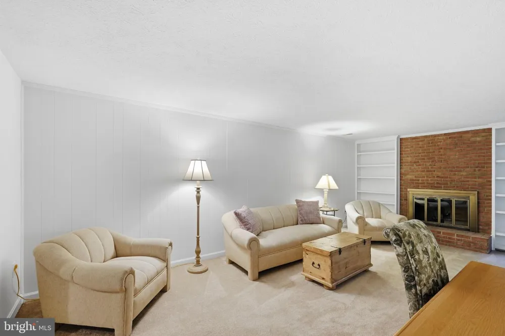 12237 TILDENWOOD DRIVE Rockville, MD 20852