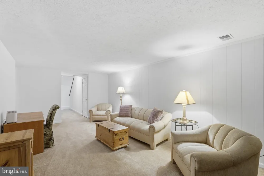 12237 TILDENWOOD DRIVE Rockville, MD 20852