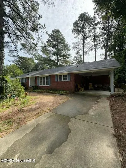 502 Lafayette Street Clinton, NC 28328