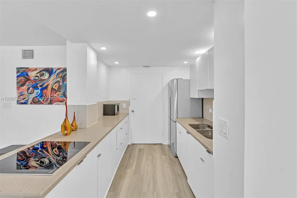 430 Golden Isles Dr #803 Hallandale Beach, FL 33009