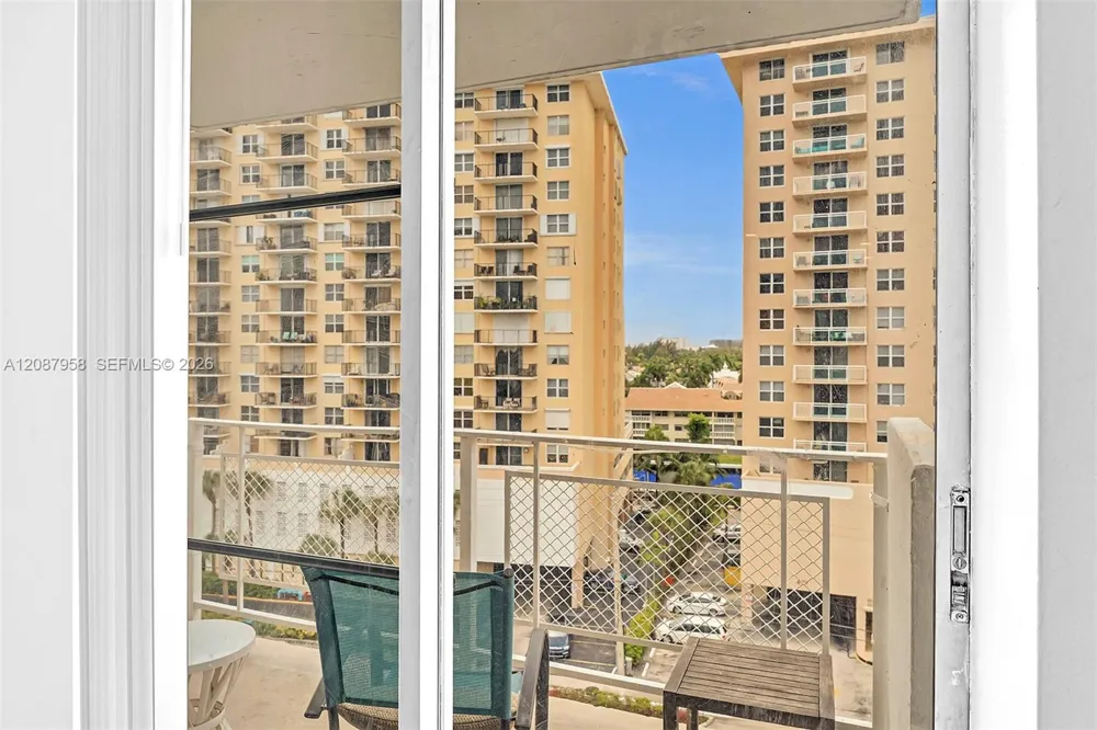 430 Golden Isles Dr #803 Hallandale Beach, FL 33009