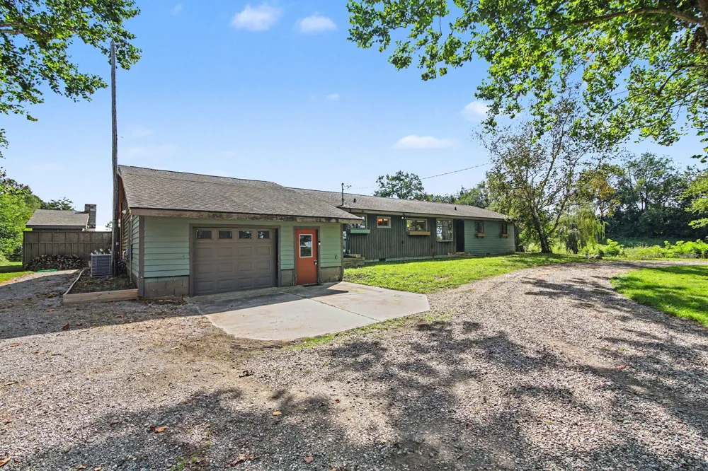 8443 Matthews Highway Tecumseh Township, MI 49286
