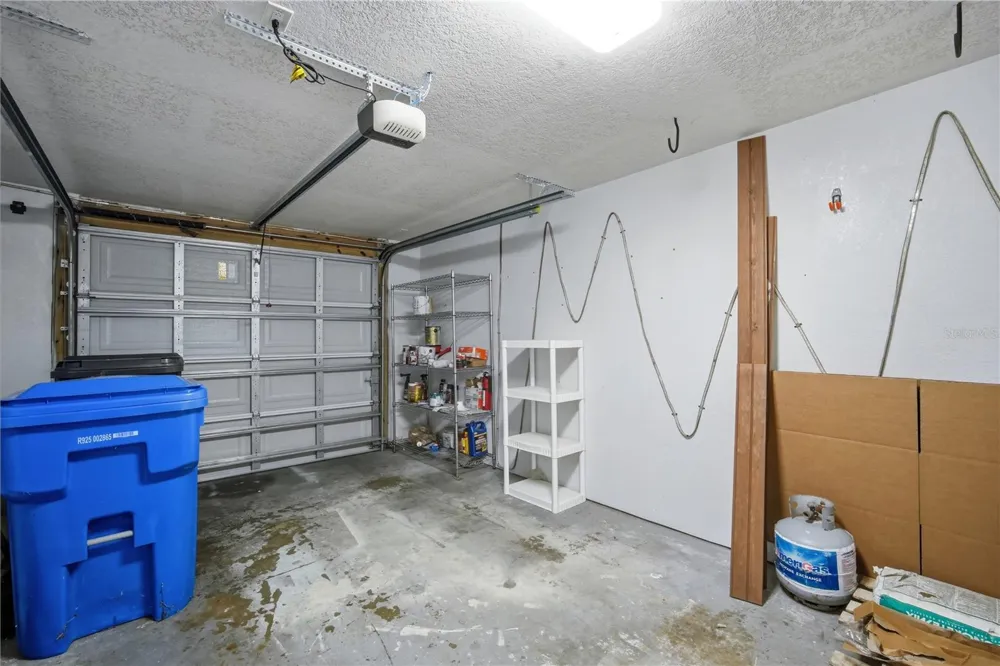 2707 W KENMORE AVENUE Tampa, FL 33614