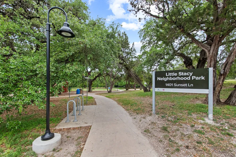 1500 Eastside Drive #101 Austin, TX 78704
