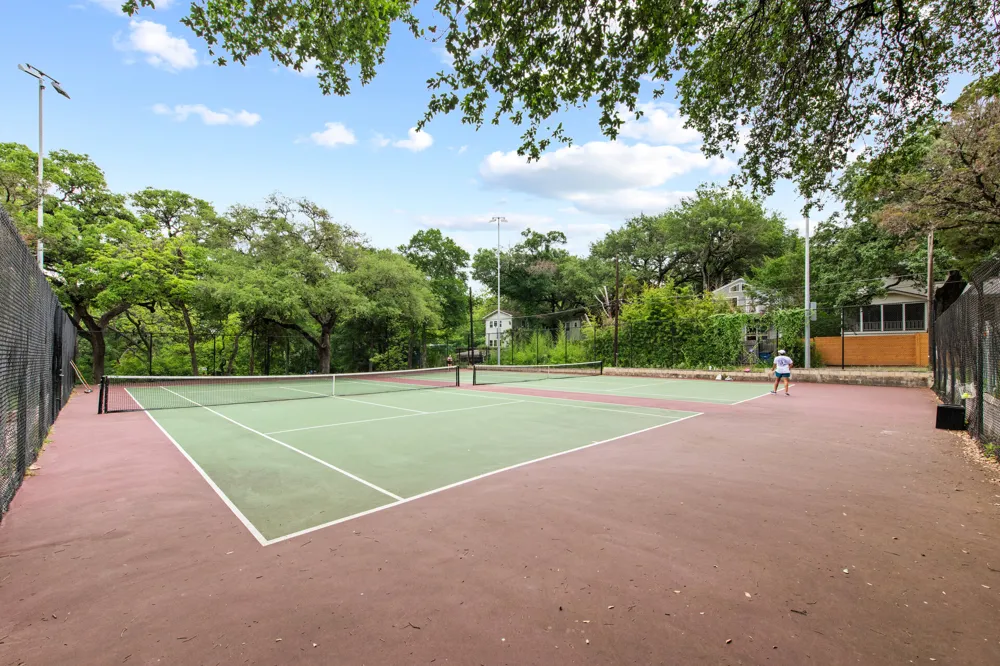 1500 Eastside Drive #101 Austin, TX 78704