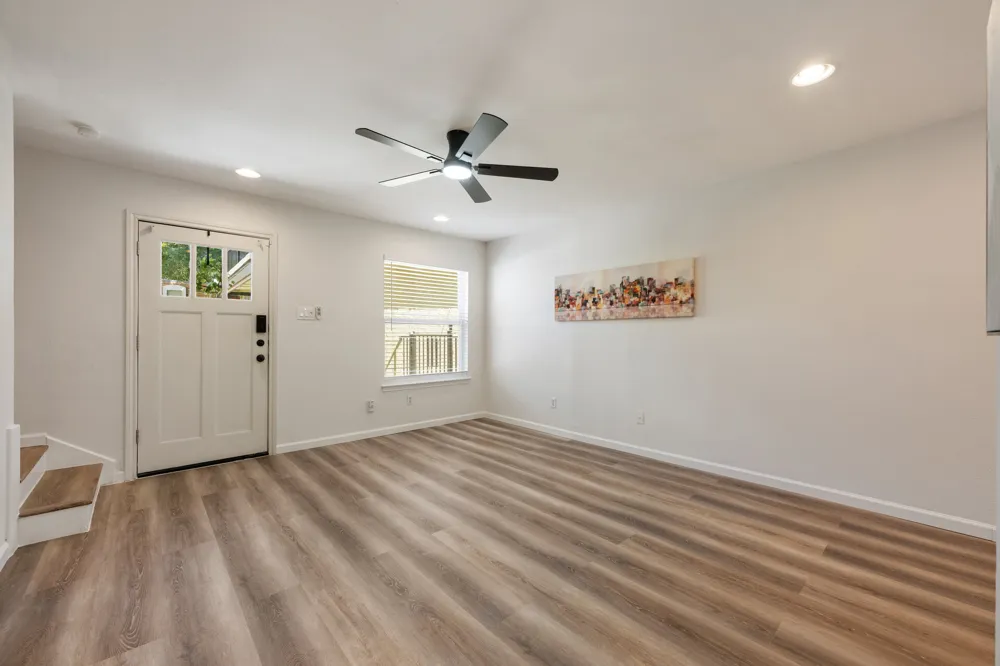 1500 Eastside Drive #101 Austin, TX 78704