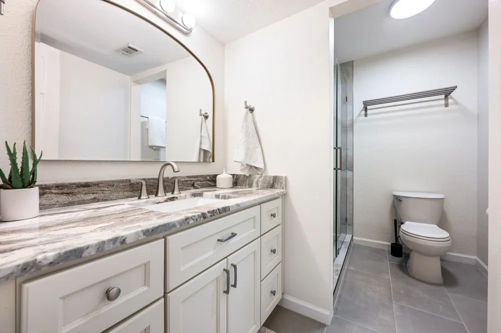 1500 Eastside Drive #101 Austin, TX 78704