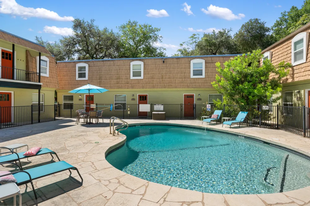1500 Eastside Drive #101 Austin, TX 78704