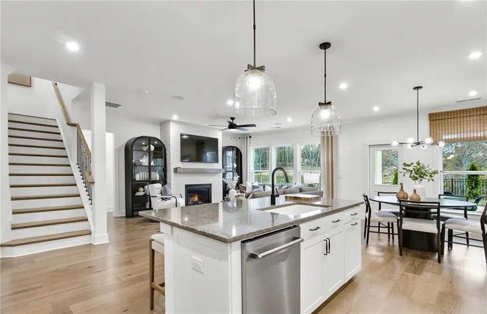 4855 Rosarian Drive Cumming, GA 30040