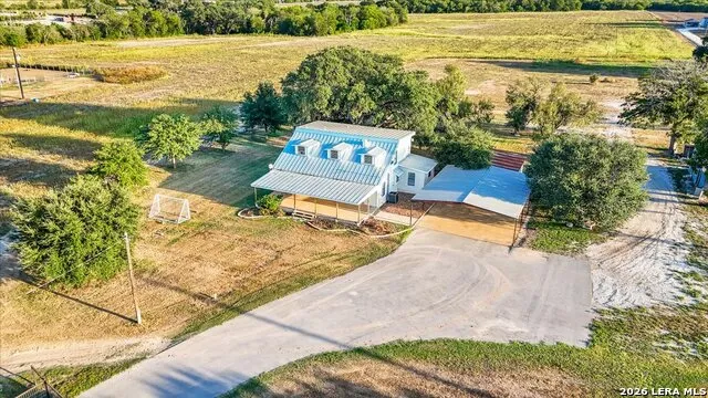 15080 MACDONA LACOSTE RD LaCoste, TX 78039