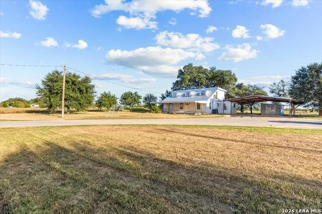 15080 MACDONA LACOSTE RD LaCoste, TX 78039