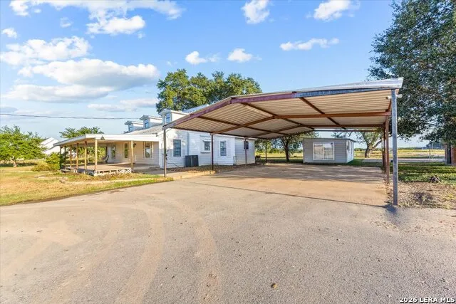 15080 MACDONA LACOSTE RD LaCoste, TX 78039