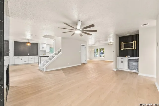 7738 OAKHILL PARK DR San Antonio, TX 78249