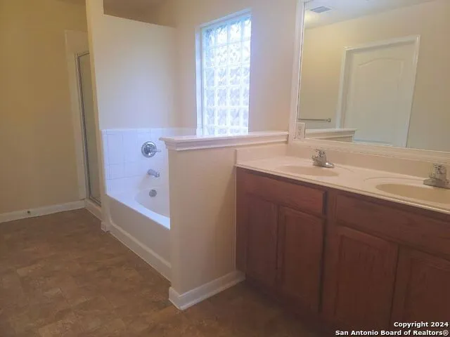 12610 COURSE VIEW DR San Antonio, TX 78221