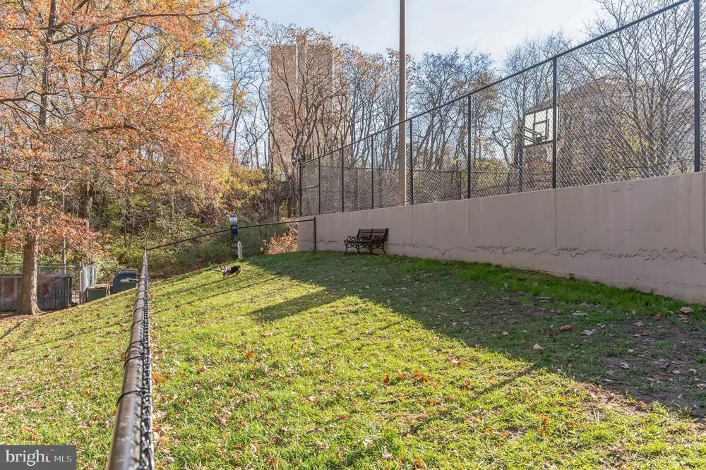 6301 STEVENSON AVENUE #110 Alexandria, VA 22304