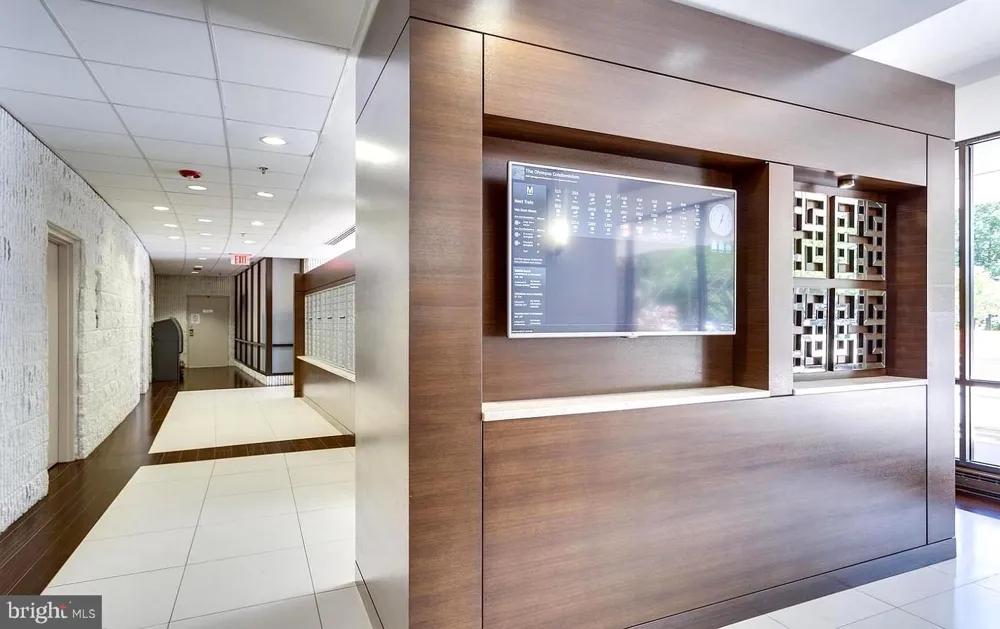 6301 STEVENSON AVENUE #110 Alexandria, VA 22304
