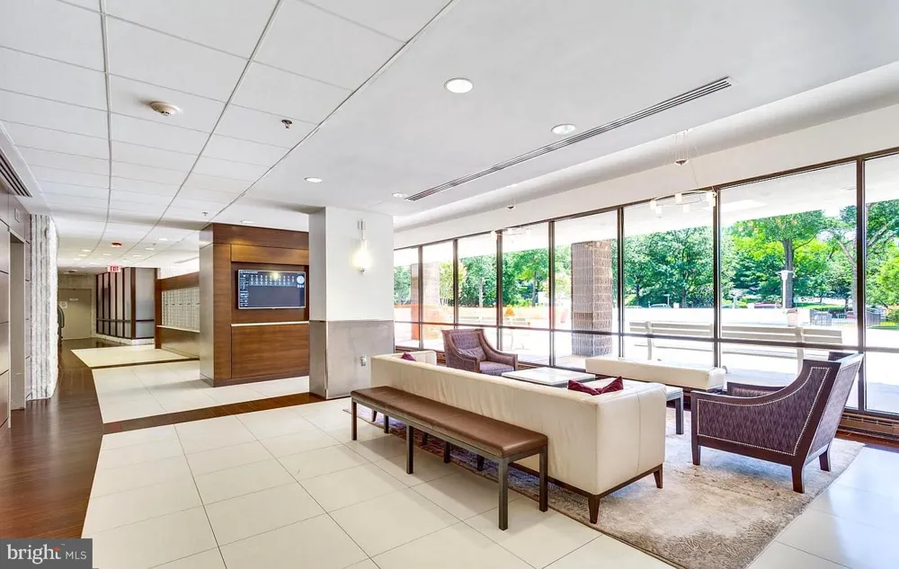 6301 STEVENSON AVENUE #110 Alexandria, VA 22304