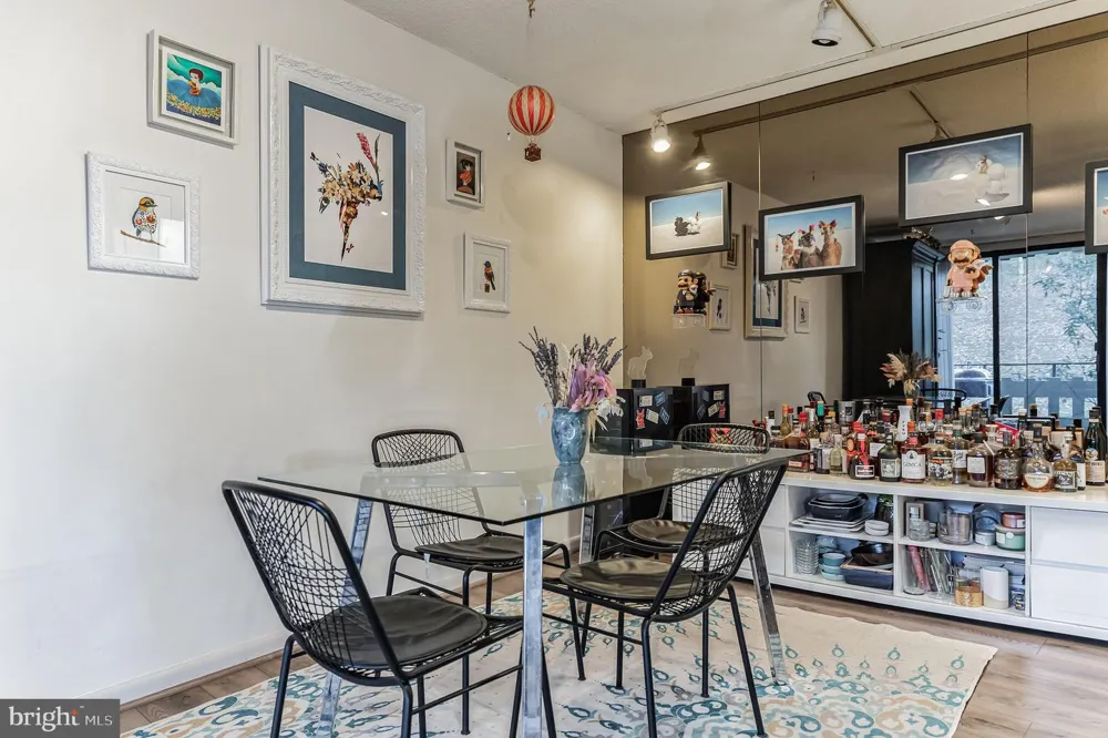 6301 STEVENSON AVENUE #110 Alexandria, VA 22304