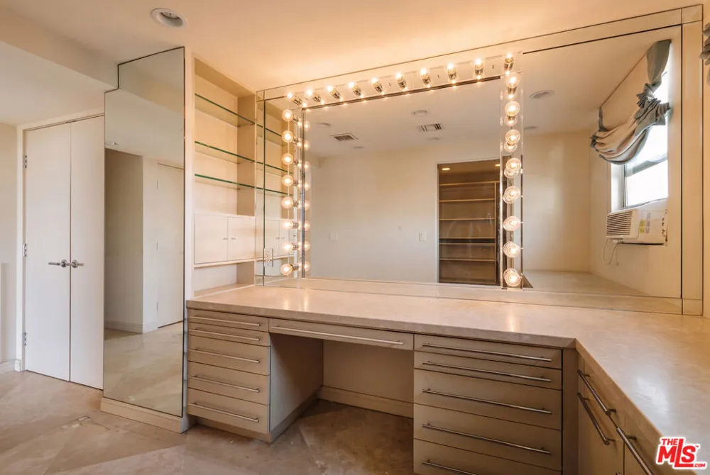 8787 Shoreham Drive #407 West Hollywood, CA 90069