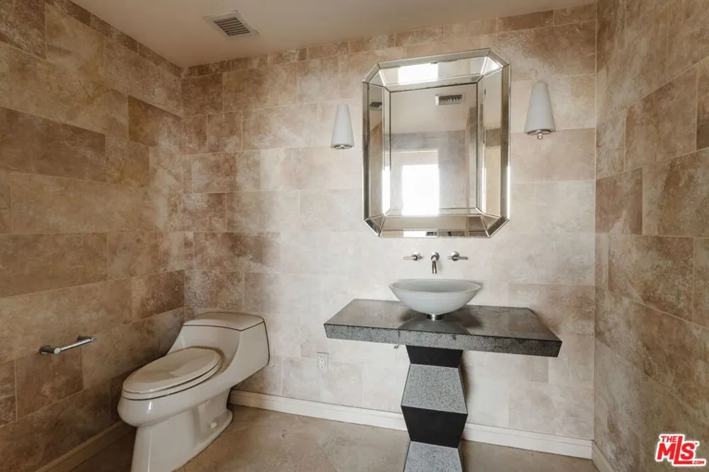 8787 Shoreham Drive #407 West Hollywood, CA 90069